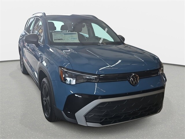 2025 Volkswagen Taos S photo 3