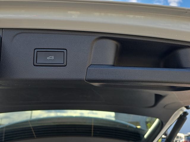 2026 Volkswagen Atlas SE w/Tech - Photo 23