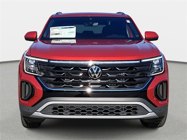 2025 Volkswagen Atlas Cross Sport SE Technology photo 2