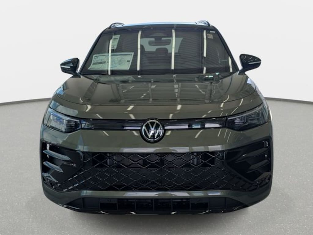 New 2026 Volkswagen Tiguan 2.0T SE R-Line Black SUV