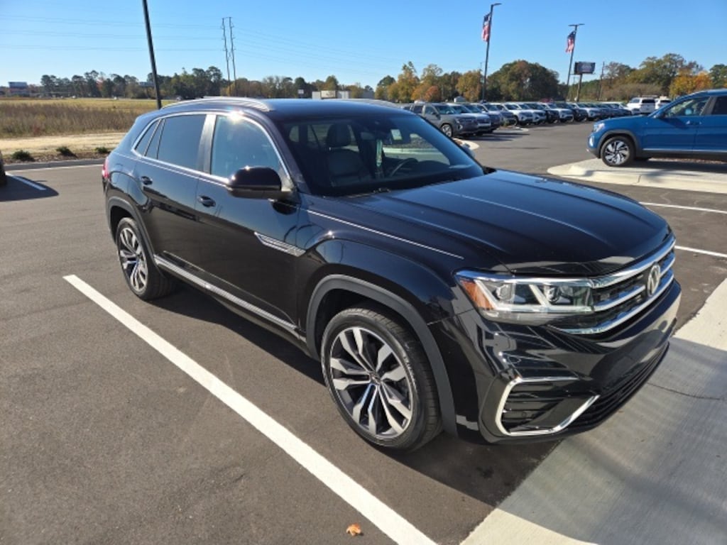 Used 2022 Volkswagen Atlas Cross Sport 2.0T SEL R-Line SUV