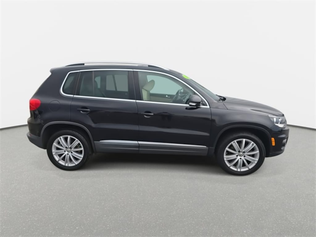 Used 2013 Volkswagen Tiguan SE SUV