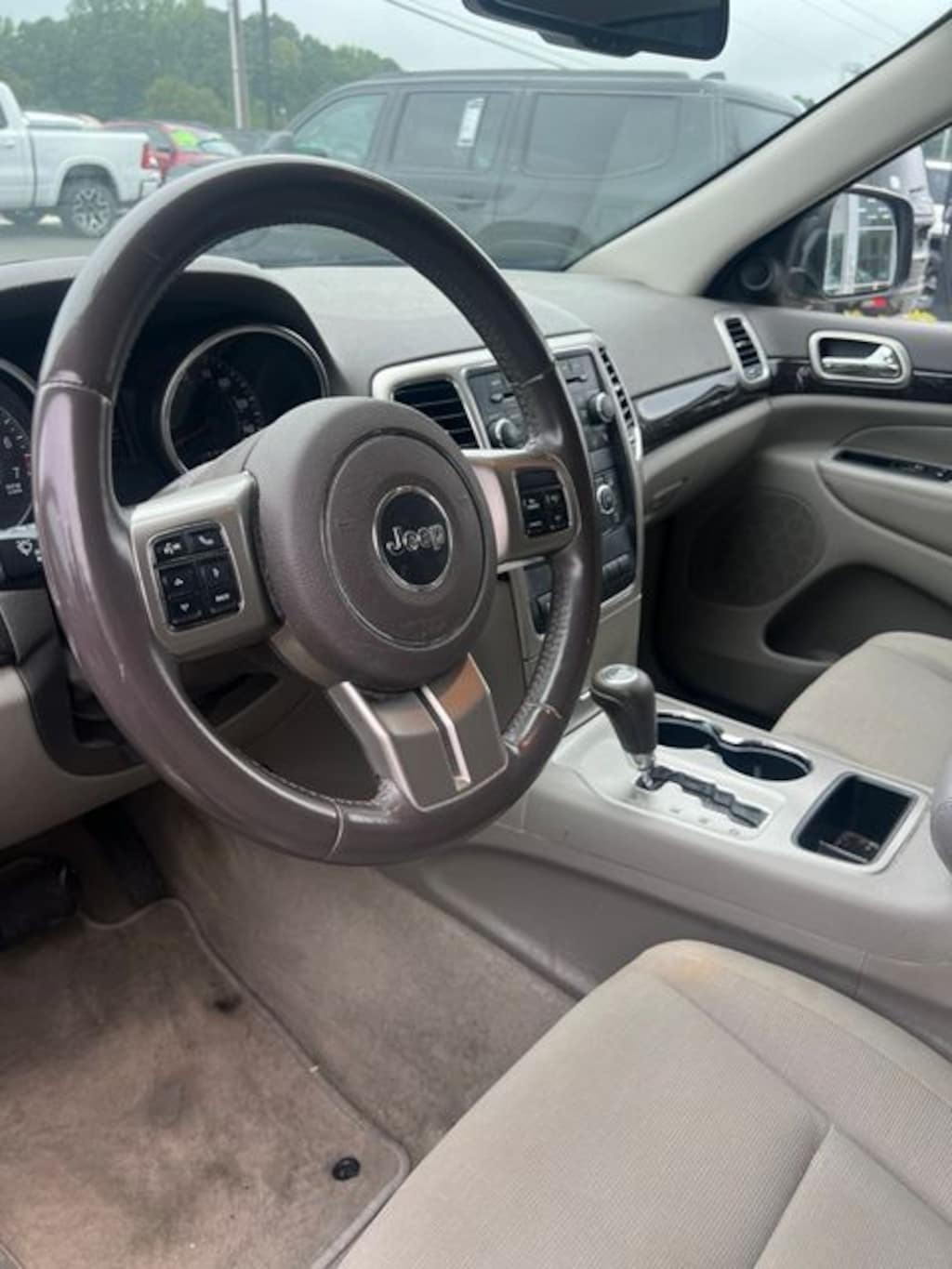 Used 2013 Jeep Grand Cherokee Laredo SUV