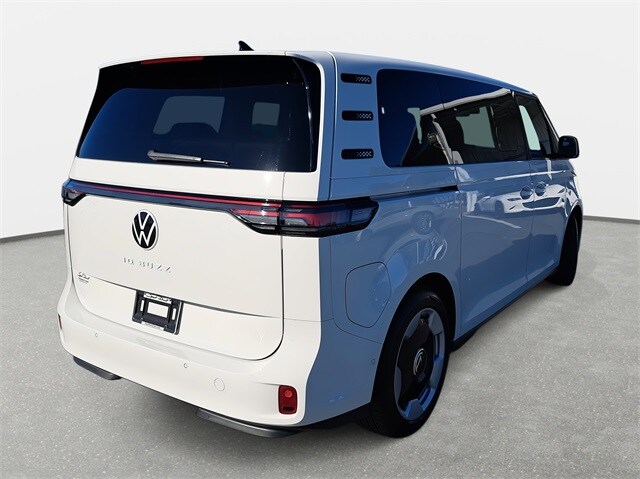 2025 Volkswagen ID. Buzz Pro S photo 3