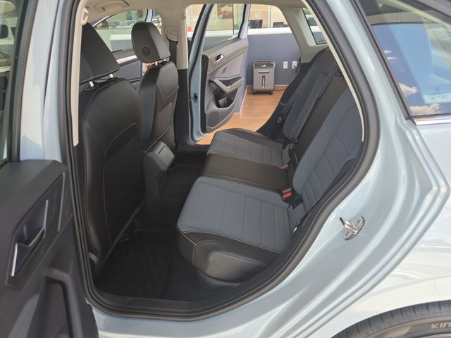 2026 Volkswagen Jetta SE - Photo 16