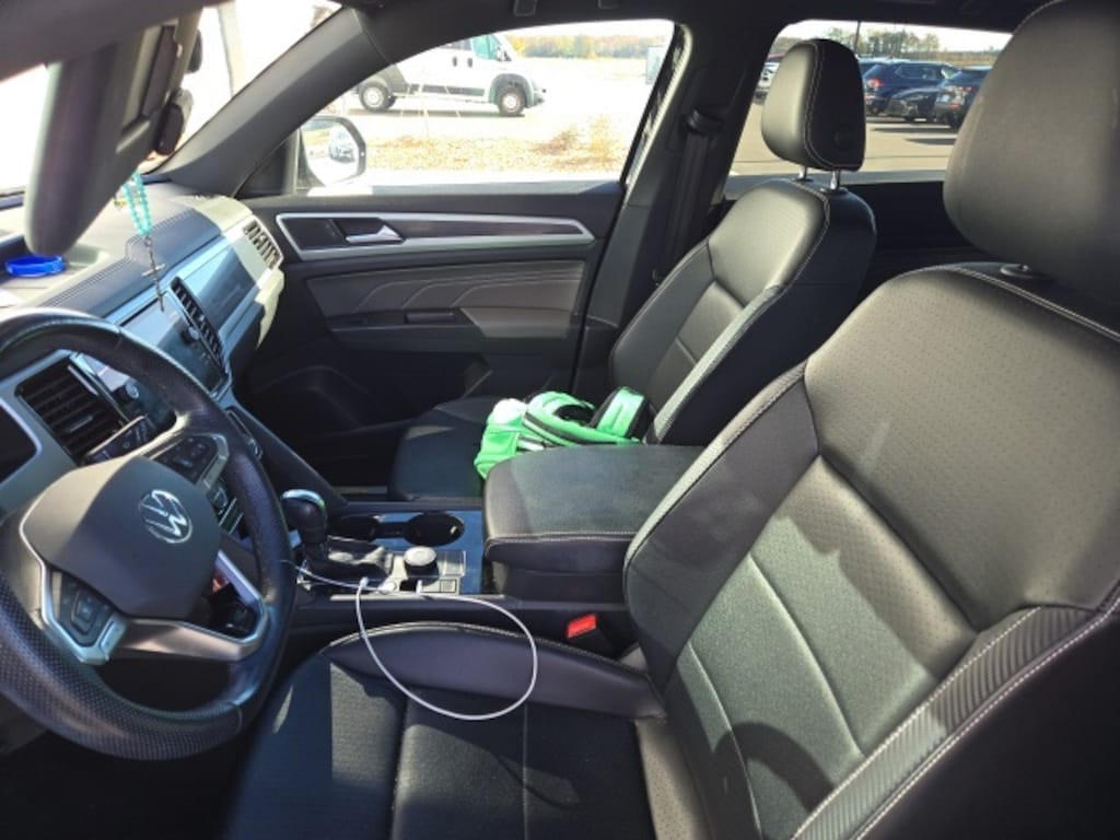 Used 2022 Volkswagen Atlas Cross Sport 2.0T SEL R-Line SUV