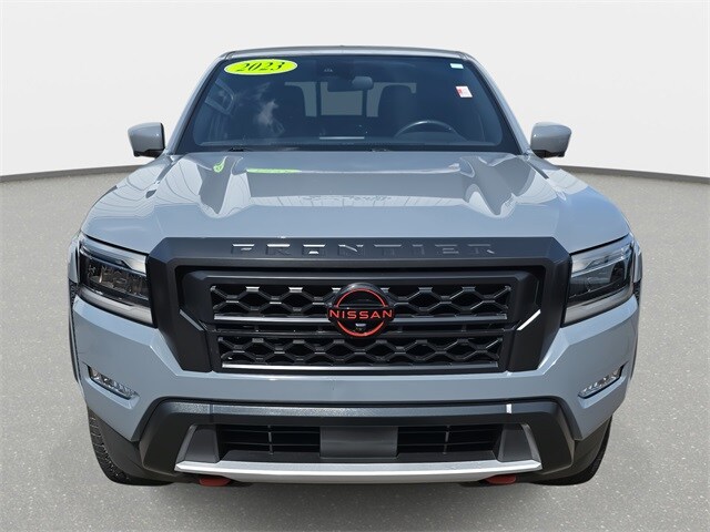 2023 Nissan Frontier PRO-X photo 2