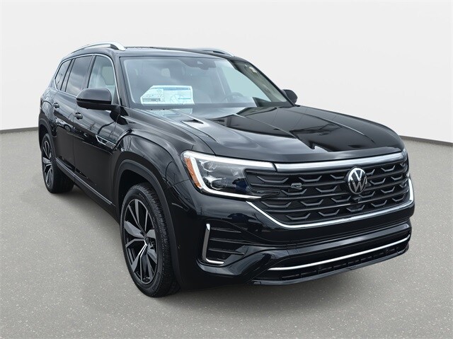 2026 Volkswagen Atlas SEL Premium R-Line photo 2