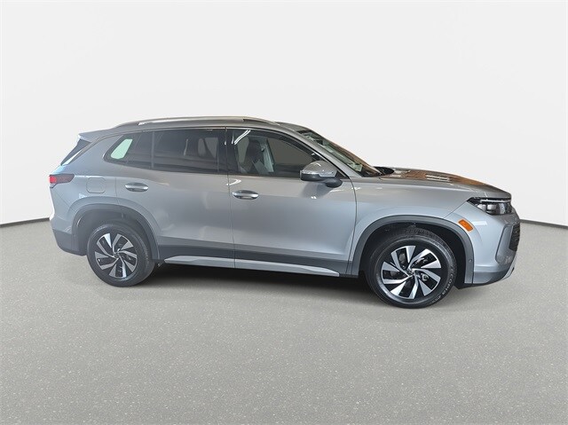 2025 Volkswagen Tiguan S photo 4