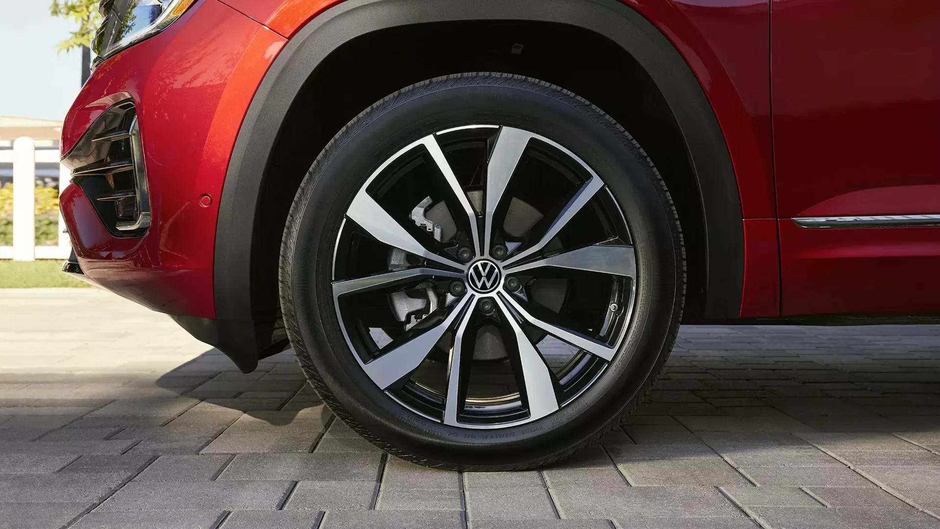 2026 Volkswagen Atlas — alloy wheels detail
