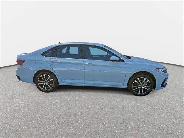 2026 Volkswagen Jetta 1.5T Sport photo 4
