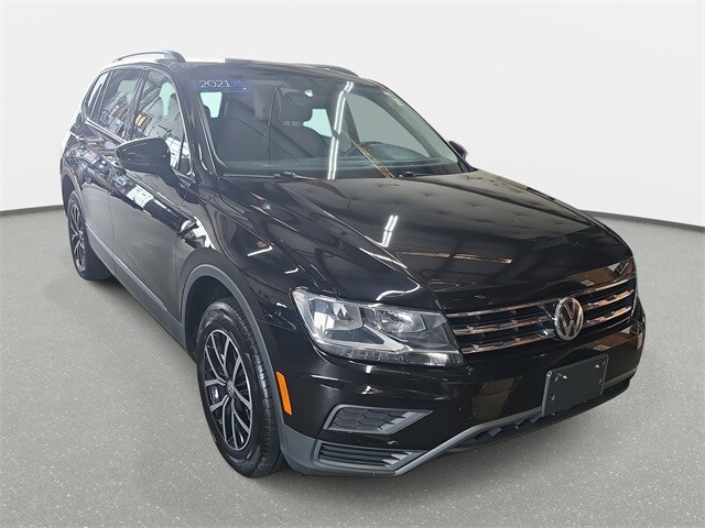 2021 Volkswagen Tiguan SE photo 3