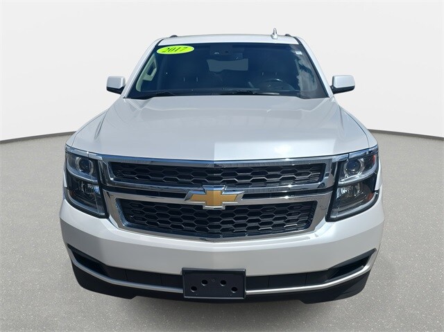 2017 Chevrolet Tahoe LT photo 2