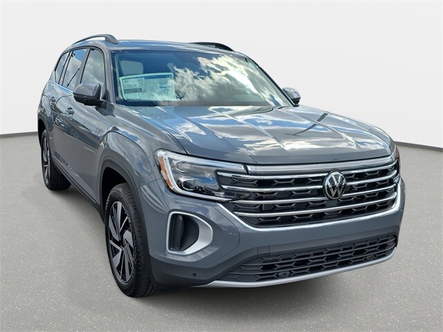 2026 Volkswagen Atlas SE Technology photo 2