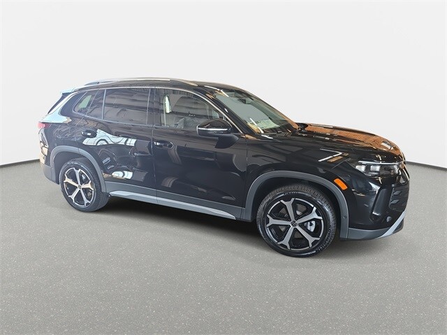 2025 Volkswagen Tiguan SE photo 4