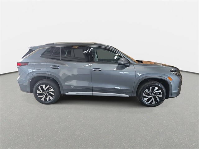 2025 Volkswagen Tiguan S photo 4