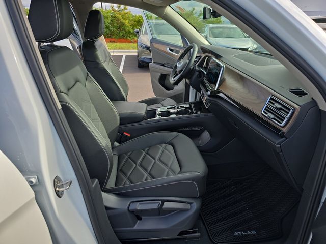 2026 Volkswagen Atlas SE w/Tech - Photo 19