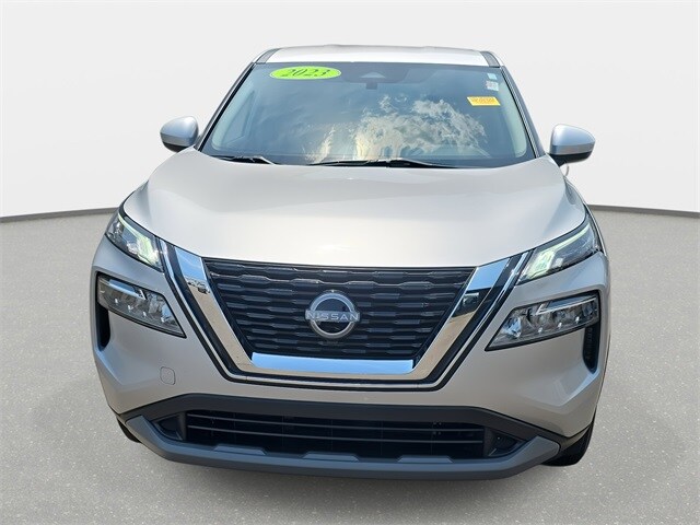 2023 Nissan Rogue SV photo 2