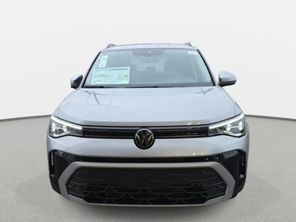 New 2026 Volkswagen Taos 1.5T SE SUV