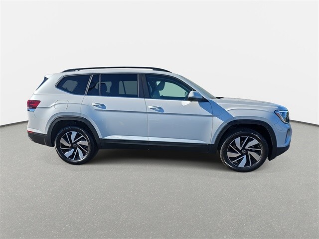 2026 Volkswagen Atlas SE Technology photo 3