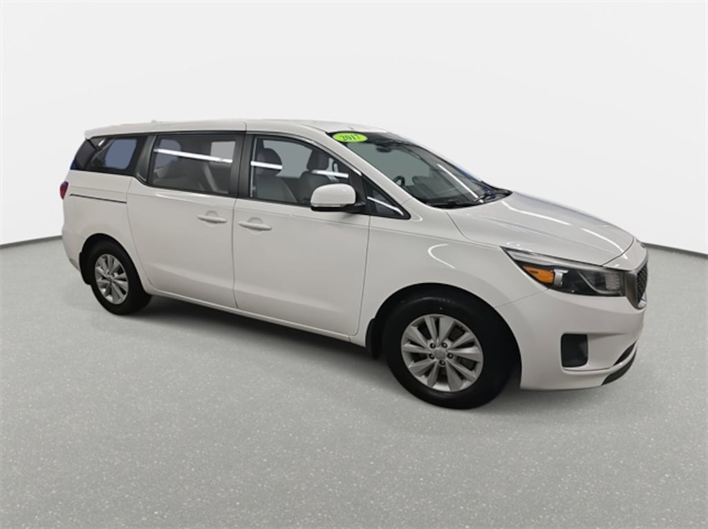 Used 2017 Kia Sedona L Minivan/Van