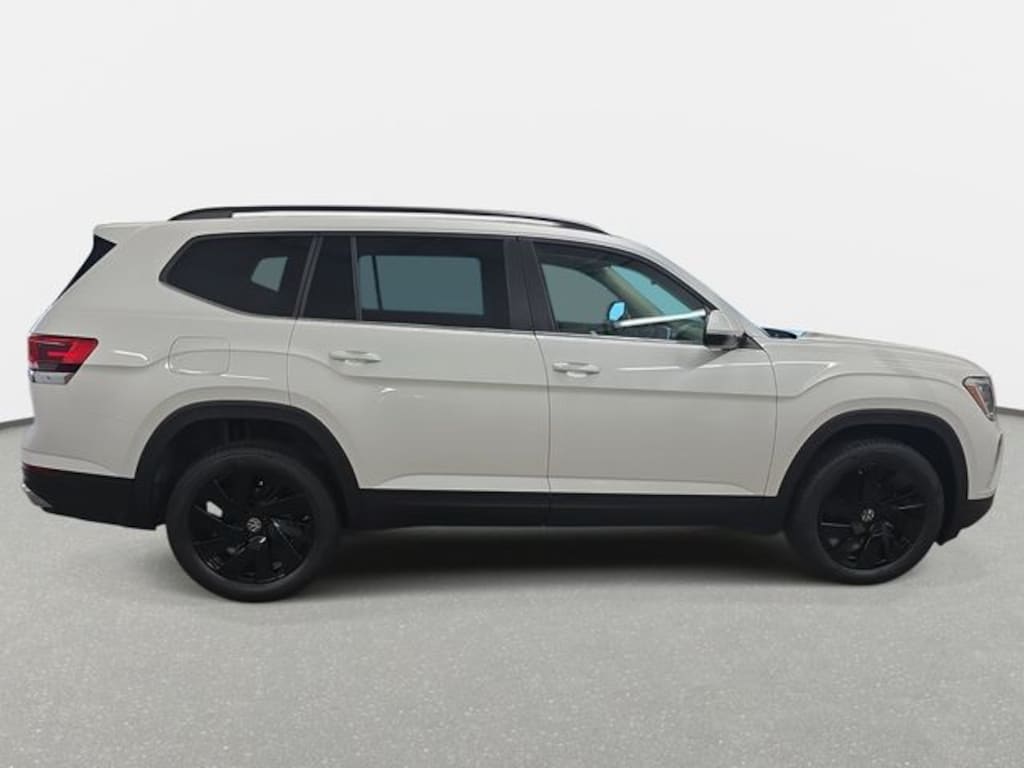 New 2026 Volkswagen Atlas SE w/Technology SUV