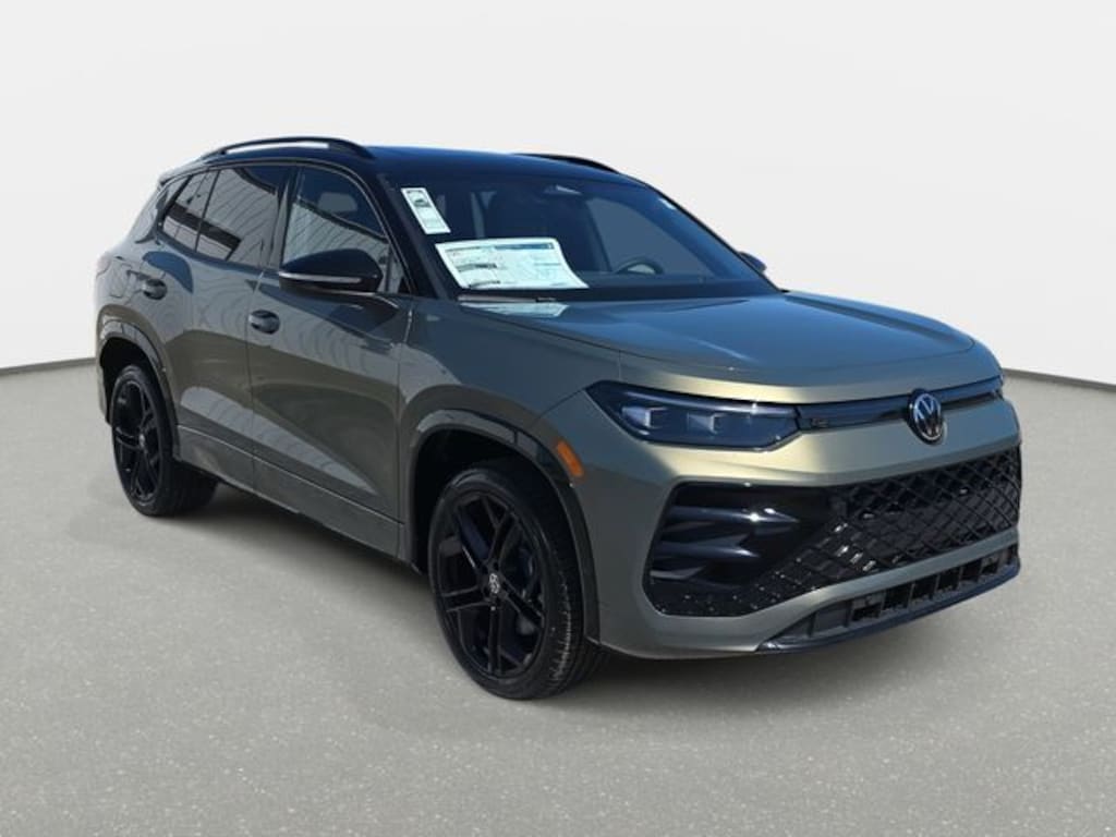 New 2026 Volkswagen Tiguan 2.0T SE R-Line Black SUV