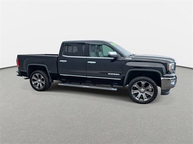2017 Gmc Sierra 1500 SLT photo 4
