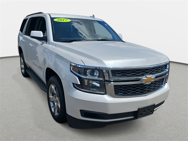 2017 Chevrolet Tahoe LT photo 3