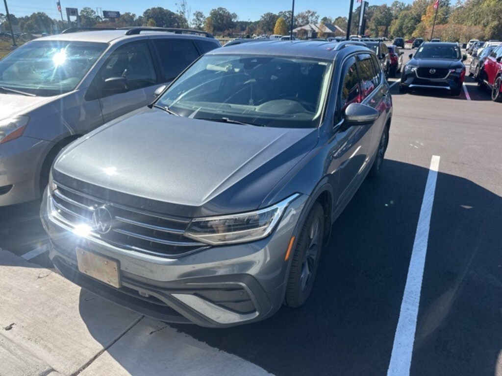 Used 2023 Volkswagen Tiguan 2.0T SE SUV