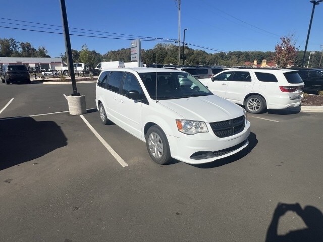 2016 Dodge Grand Caravan SE photo 3