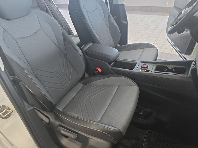 2026 Volkswagen Tiguan SE - Photo 10
