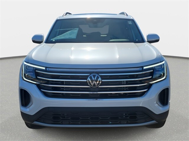 2026 Volkswagen Atlas SE Technology photo 2