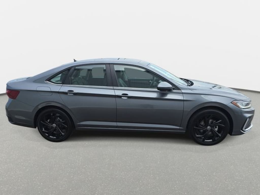New 2027 Volkswagen Jetta 1.5T SE Sedan