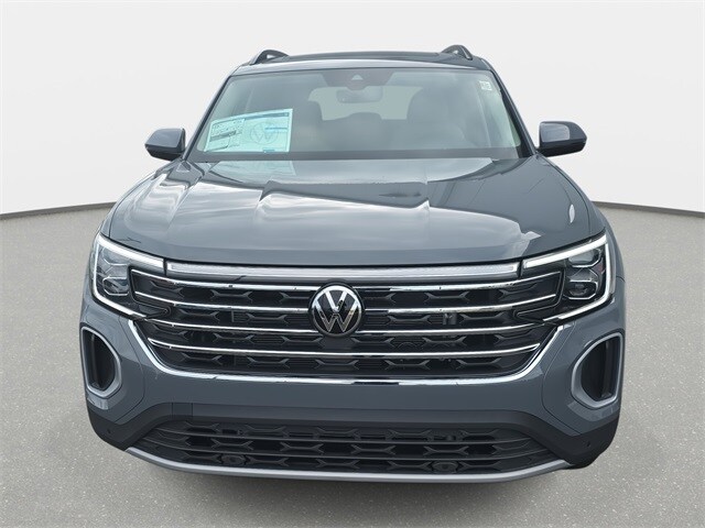 2026 Volkswagen Atlas SE Technology photo 2