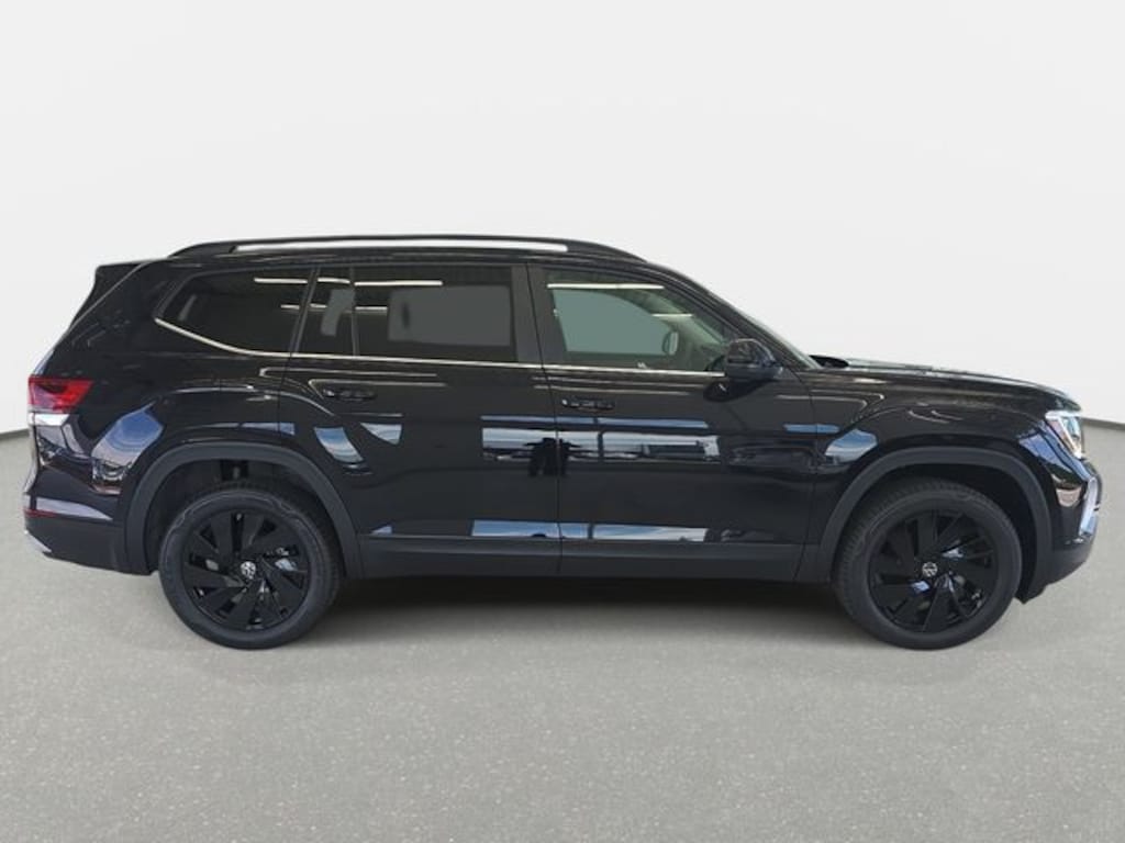 New 2026 Volkswagen Atlas SE w/Technology SUV