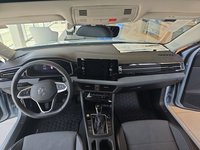 2026 Volkswagen Jetta SE - Photo 14