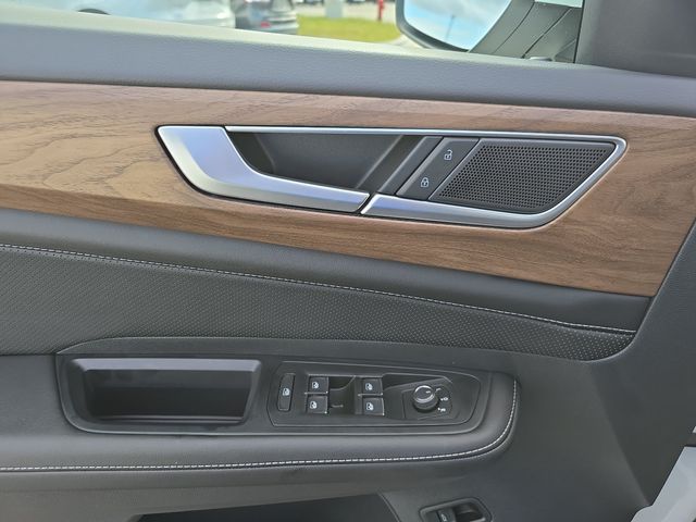 2026 Volkswagen Atlas SE w/Tech - Photo 13