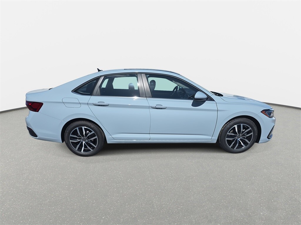 2026 Volkswagen Jetta 1.5T SE photo 4