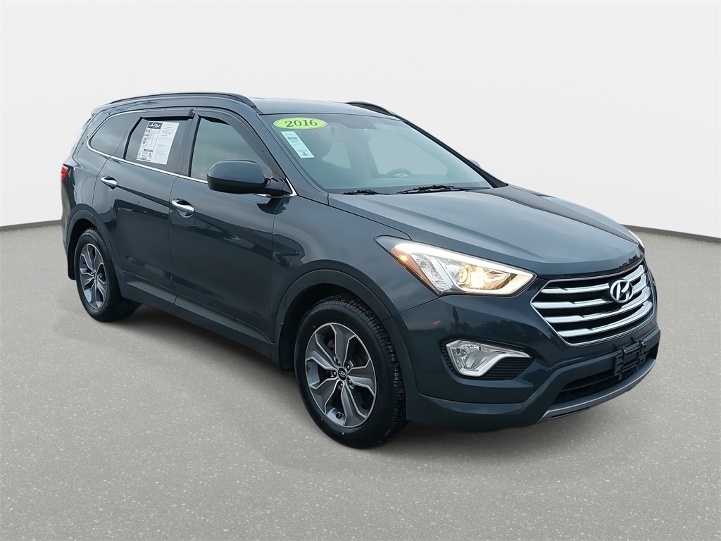 Used 2016 Hyundai Santa Fe SE SUV