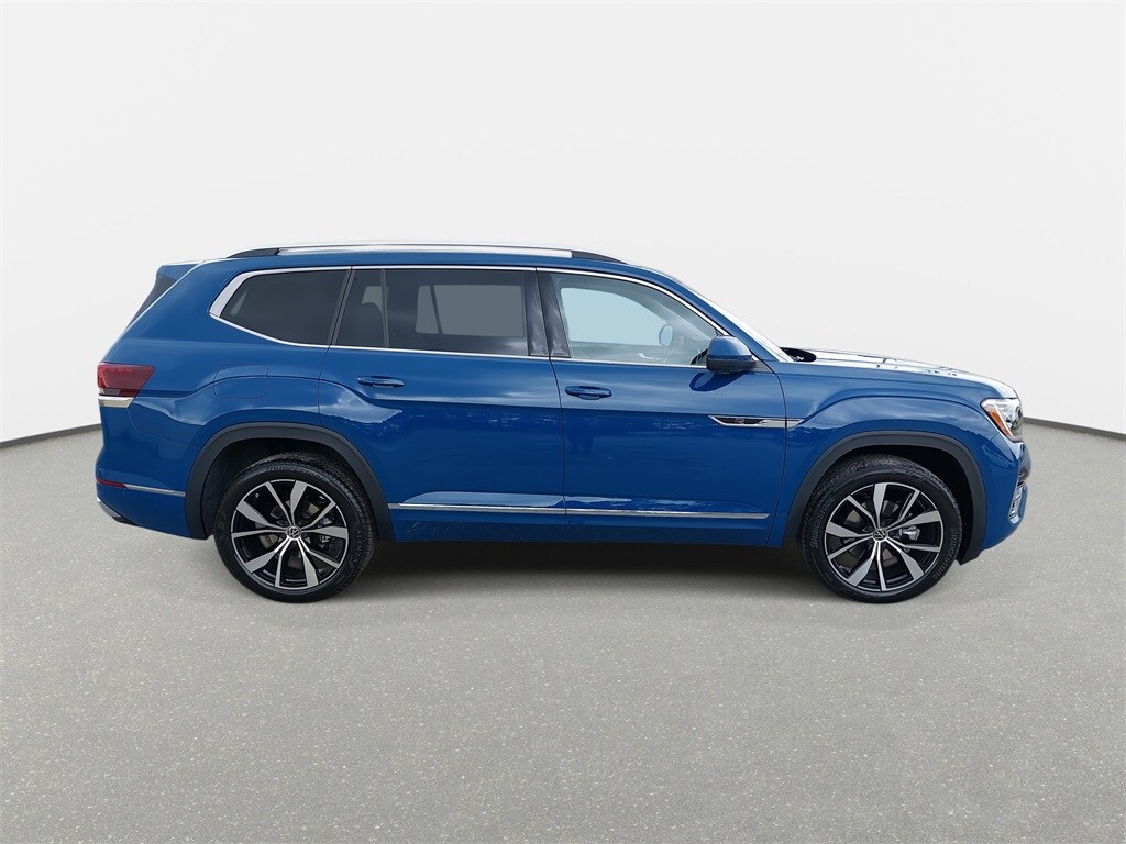2026 Volkswagen Atlas SEL Premium R-Line photo 4