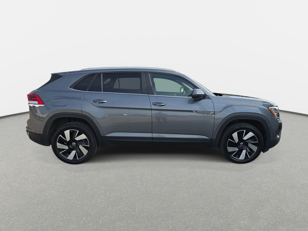 Used 2024 Volkswagen Atlas Cross Sport 2.0T SE w/Technology SUV