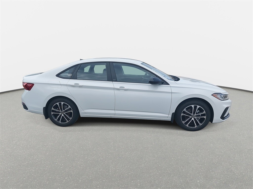 2025 Volkswagen Jetta 1.5T Sport photo 4