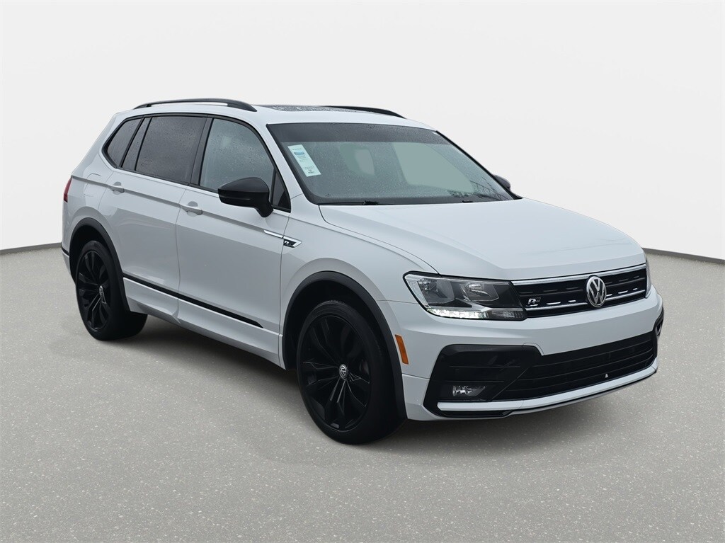 2020 Volkswagen Tiguan SE R-Line Black photo 3