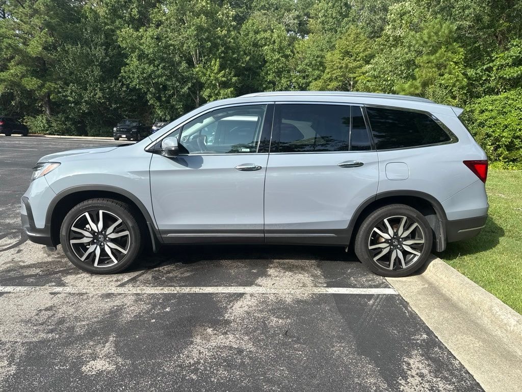 Used 2022 Honda Pilot Touring 8 Passenger SUV