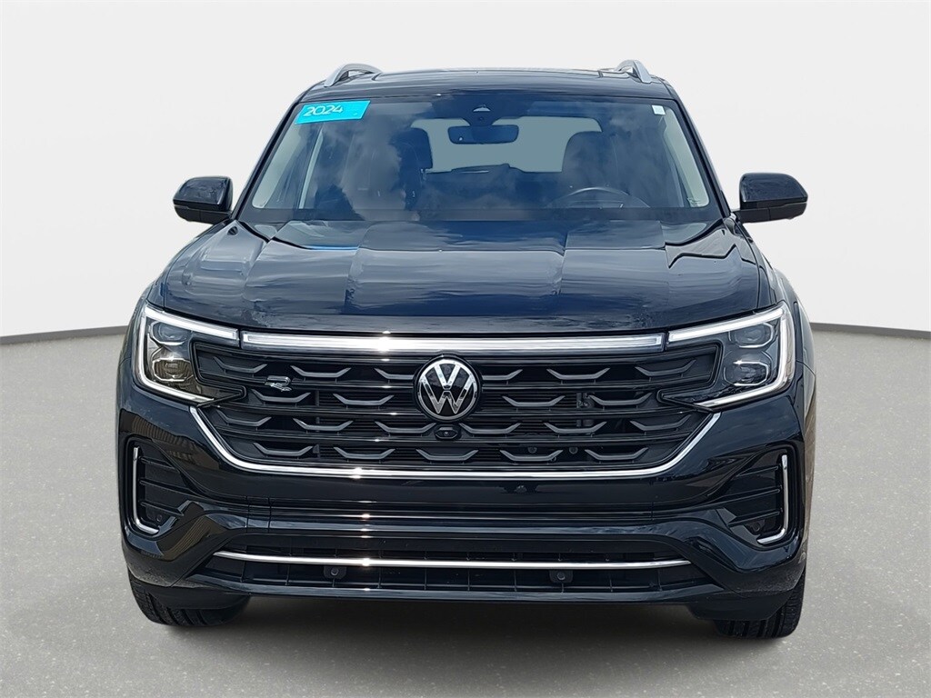2024 Volkswagen Atlas SEL Premium R-Line photo 2