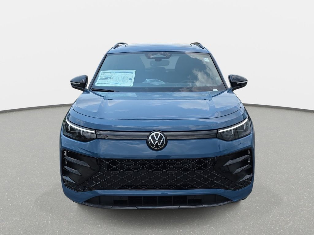 New 2026 Volkswagen Tiguan SE R-Line Black SUV