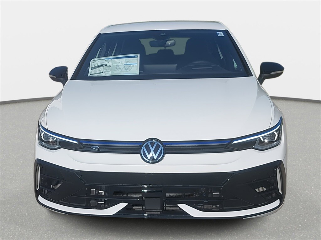 2025 Volkswagen Golf R 2.0 TSI photo 2