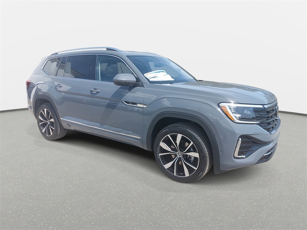 2025 Volkswagen Atlas SEL Premium R-Line photo 3