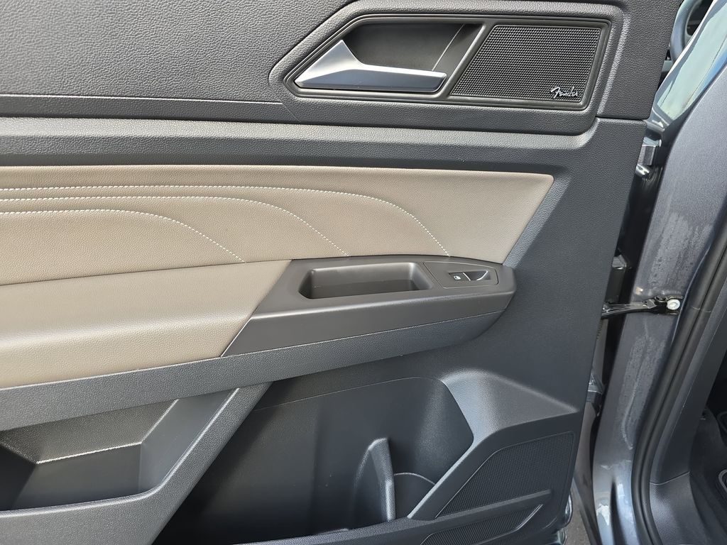 2023 Volkswagen Atlas SEL Premium R-Line - Photo 17